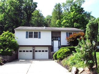 3853 Grist Mill Ln, Murrysville, PA 15668