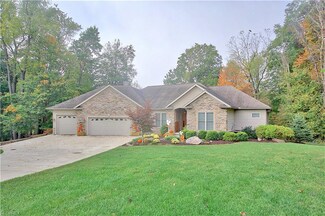 52 Kauffmans Creek, Clinton, OH 44216