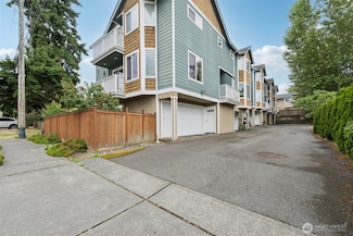 14539 32nd Ave NE Unit B, Shoreline, WA 98155