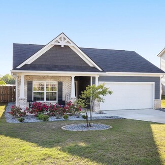 102 Gregory Place, Smiths Station, AL 36877