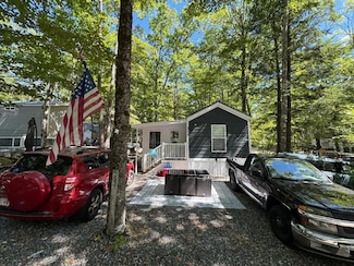 261 Point Sebago Rd Unit S0333, Casco, ME 04015