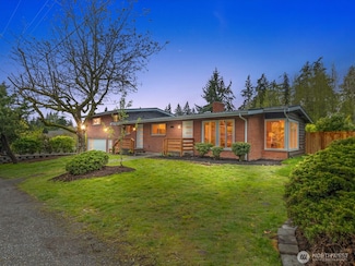 8421 240th St SW, Edmonds, WA 98026