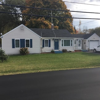 269 Rankin St, Rockland, ME 04841