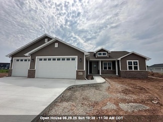 N8067 Blue Heron Cir, Sherwood, WI 54169