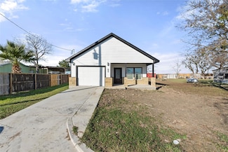 501 E Plum St Unit 1, Granger, TX 76530