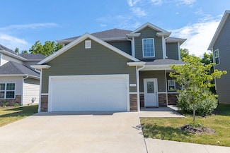 2806 Amberwood Ct, Columbia, MO 65203