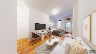41 Bedford St Unit 1 D, New York, NY 10014