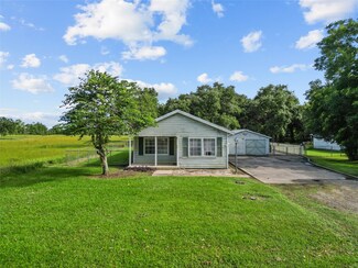 13913 Cedar St, Santa Fe, TX 77517