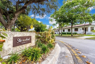 2121 SW 13th Ave, Miami, FL 33145