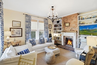 3729 Sachem Ave, Cincinnati, OH 45226