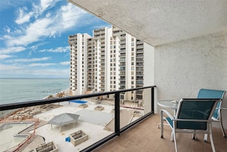 450 S Gulfview Blvd Unit 605, Clearwater Beach, FL 33767