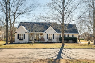2584 Milton Ln, Thompsons Station, TN 37179
