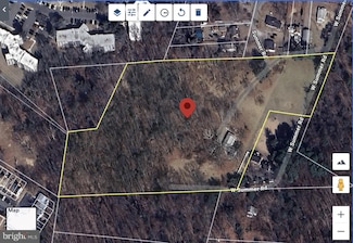 4401 W Summer Rd, Suitland, MD 20746