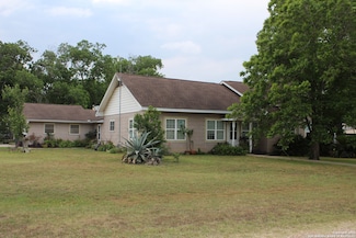 302 E 5th, Nordheim, TX 78141