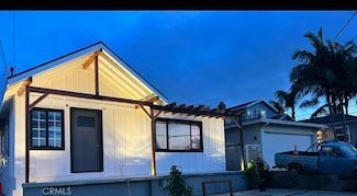 883 W Crestwood Ave, San Pedro, CA 90731
