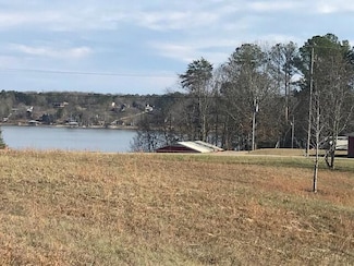 16505 N Star Cir, Sale Creek, TN 37373