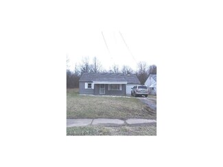 3045 McGuffey Rd, Youngstown, OH 44505