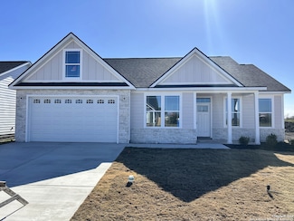 179 Lost Maples Way, Marion, TX 78124