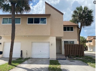 8233 NW 8th Ct, Plantation, FL 33324