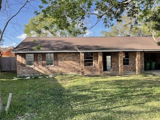 405 Oyster Creek Ct, Richwood, TX 77531