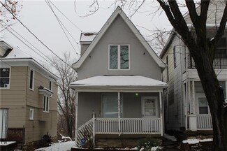 810 W 29th St, Kansas City, MO 64108