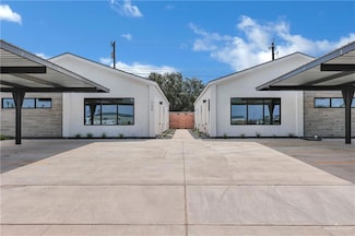 700 Oriole Rd, Weslaco, TX 78596