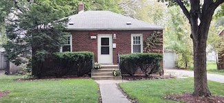 2631 Parkway Dr, Highland, IN 46322