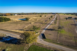 000 Bee Creek School House Rd, Grandview, TX 76050