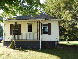 364 Low Hill Rd, Brownsville, PA 15417