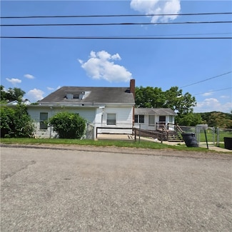 76 Foch Cir, NeMacOlin, PA 15351