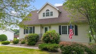 297 Crisp Ave, Scranton, PA 18504