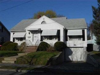5 Howard Ave, Peabody, MA 01960