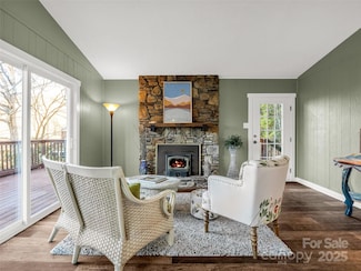 1625 Mountain Cove Rd, Black Mountain, NC 28711