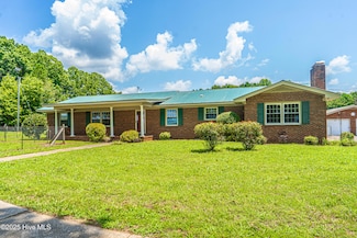 383 Lakey Siding Rd, Robbins, NC 27325