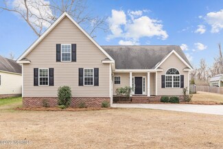 695 Crump Farm Rd, New Bern, NC 28562