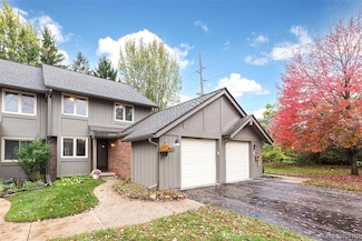 44877 Erin Dr Unit 2, Plymouth, MI 48170