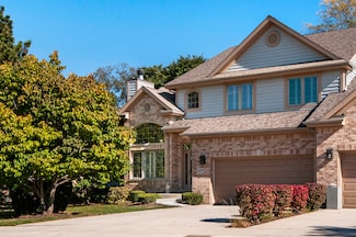 5209 Commonwealth Ave Unit 520, Western Springs, IL 60558