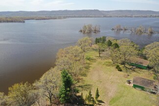 15632 679th St, Wabasha, MN 55981