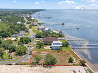 1604 Smugglers Cove Cir, Gulf Breeze, FL 32563
