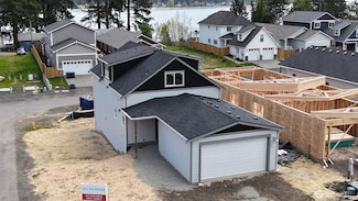 81 Compass Ln, Allyn, WA 98524