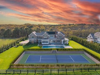 454 7 Ponds Towd Rd, Water Mill, NY 11976