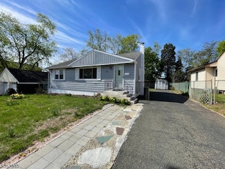 56 Marvin Ave, Somerset, NJ 08873