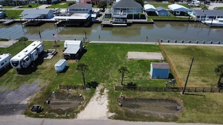 1293 N Crystal Beach Rd, Bolivar Peninsula, TX 77650