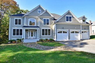 5 Wells Ln, Southborough, MA 01772