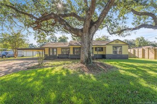 3719 Gordon St, Lake Charles, LA 70605