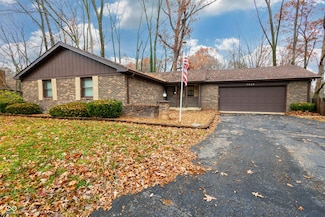 7942 Continental Dr, Mooresville, IN 46158