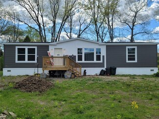 858 Roberts Hollow Rd, Lowman, NY 14861