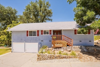 40656 Goldside Dr, Oakhurst, CA 93644