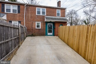 2 N Pennewell Dr, Wilmington, DE 19809