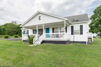110 Fairfax Ln, Reedsville, WV 26547